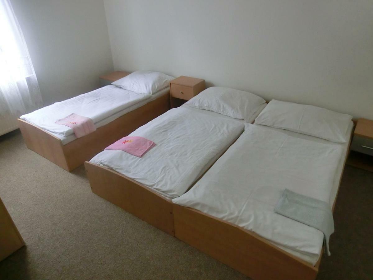 Milano Hostel Marianske Lazne Luaran gambar