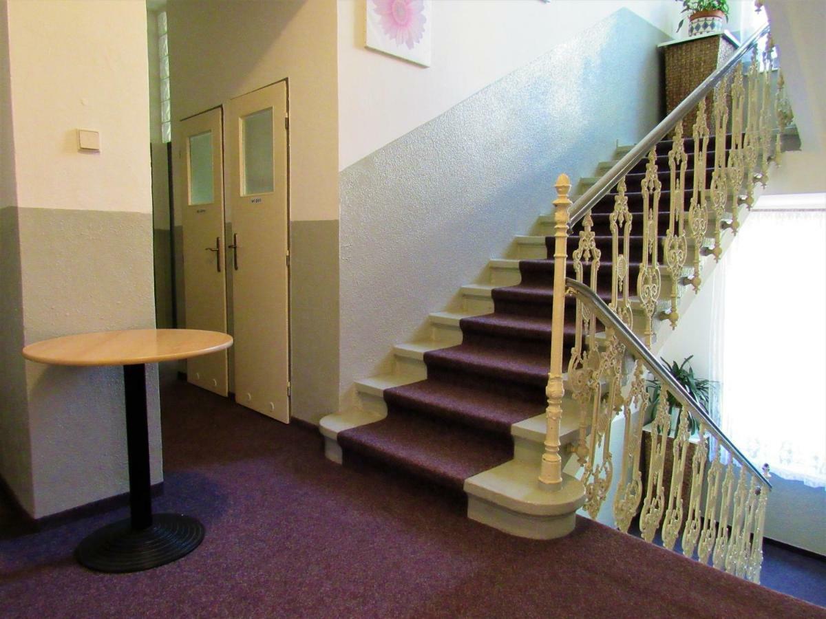 Milano Hostel Marianske Lazne Luaran gambar